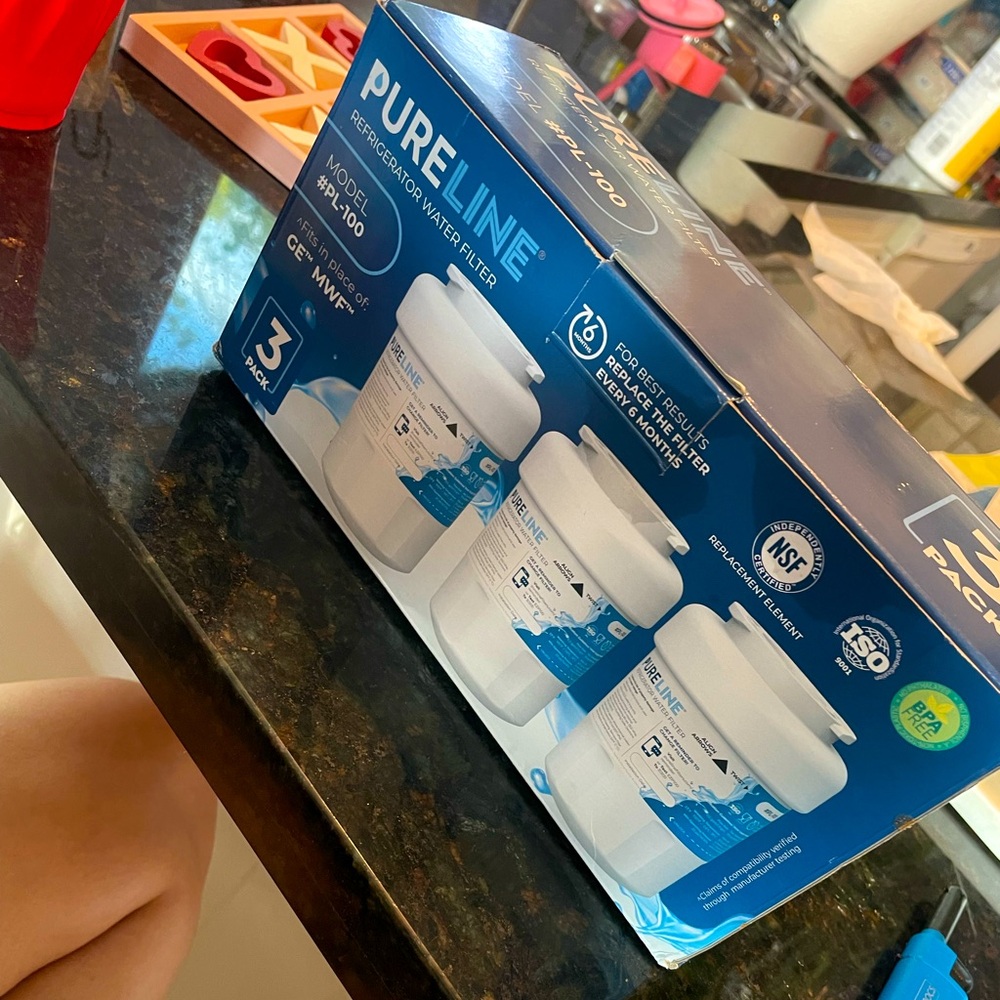 Refrigerator water filter